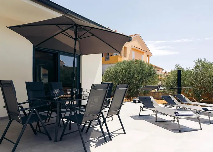 Martha's Oliveyard Villa