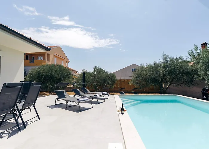 Martha's Oliveyard Villa