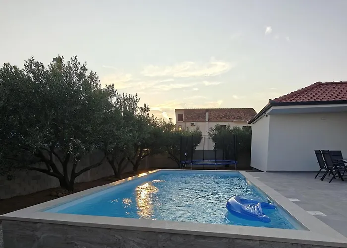 Martha's Oliveyard Villa *