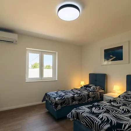 Martha's Oliveyard *